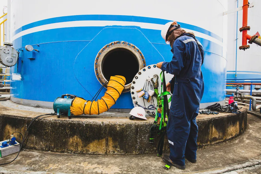 Water Tank Cleaning by Urja Facility in Indore
